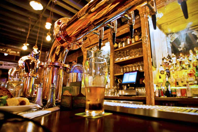 Intérieur d'un pub traditionnel