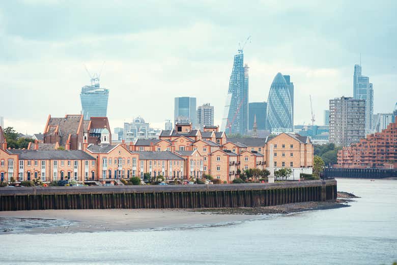 Vue sur les gratte-ciels de Londres depuis les Docklands