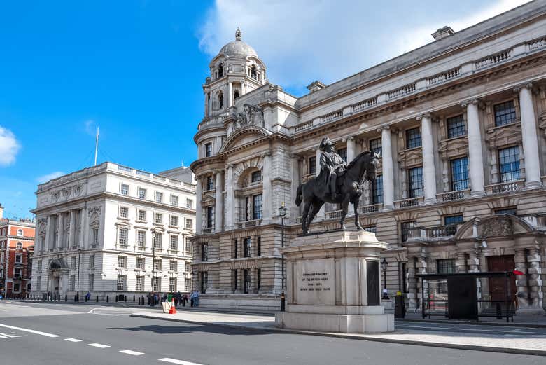 Commencez votre mission à Whitehall